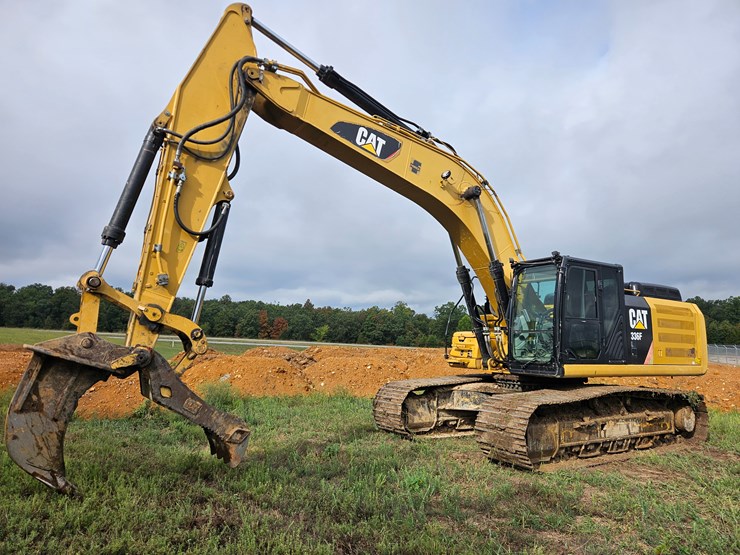 2017-caterpillar-336f-image-3