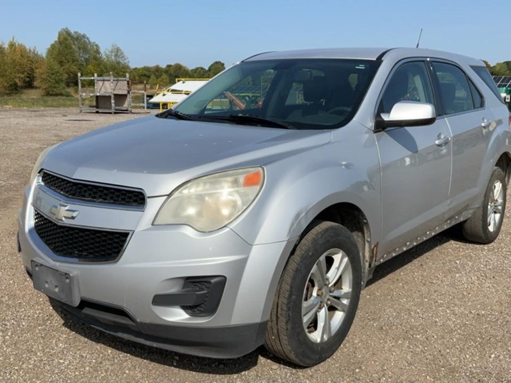 2010-chevrolet-equinox-ls-image-1