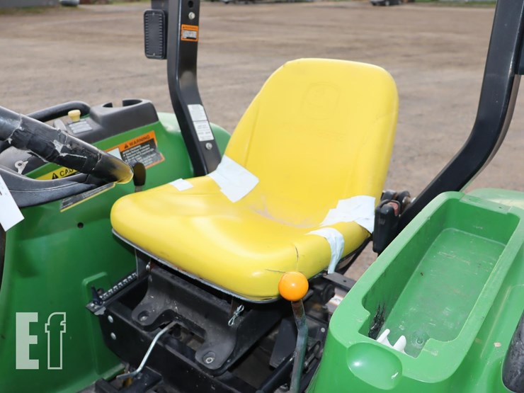 john-deere-3032e-image-12