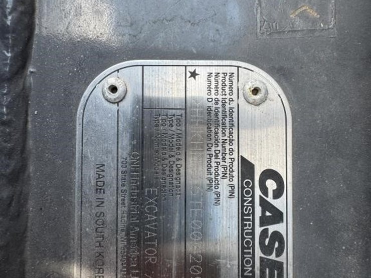 2022-case-cx60c-image-7