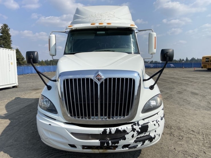 2010-international-prostar-image-8