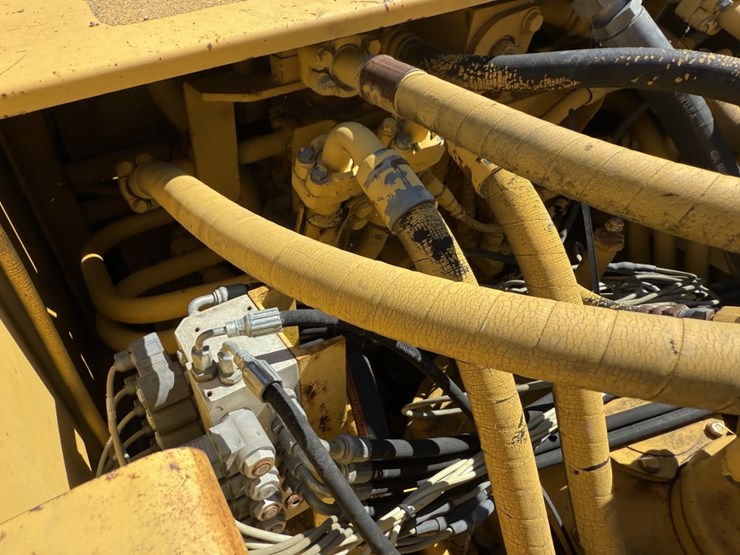komatsu-pc300-lc-5-image-39