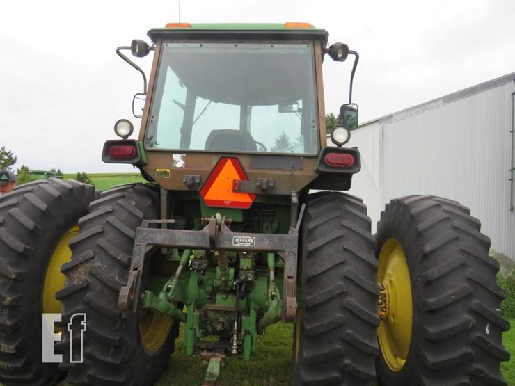 john-deere-4440-image-7