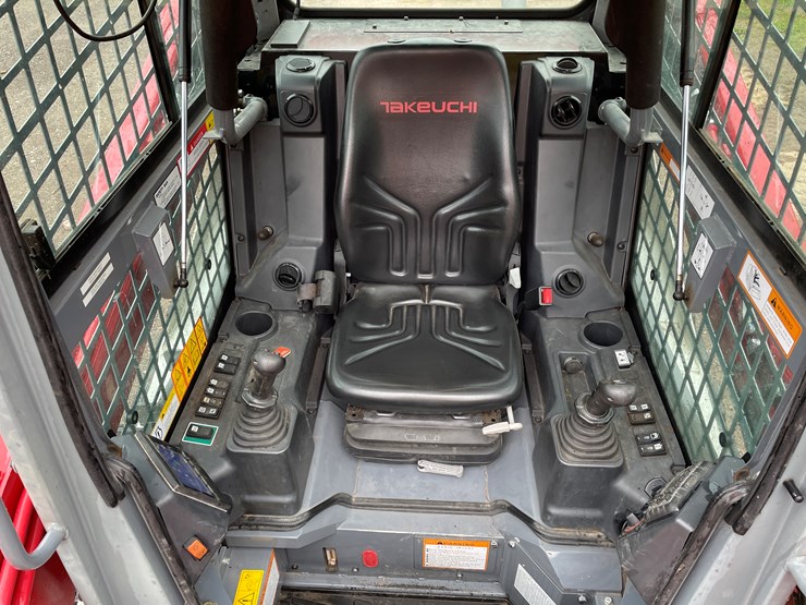 2020-takeuchi-tl10v2-image-40