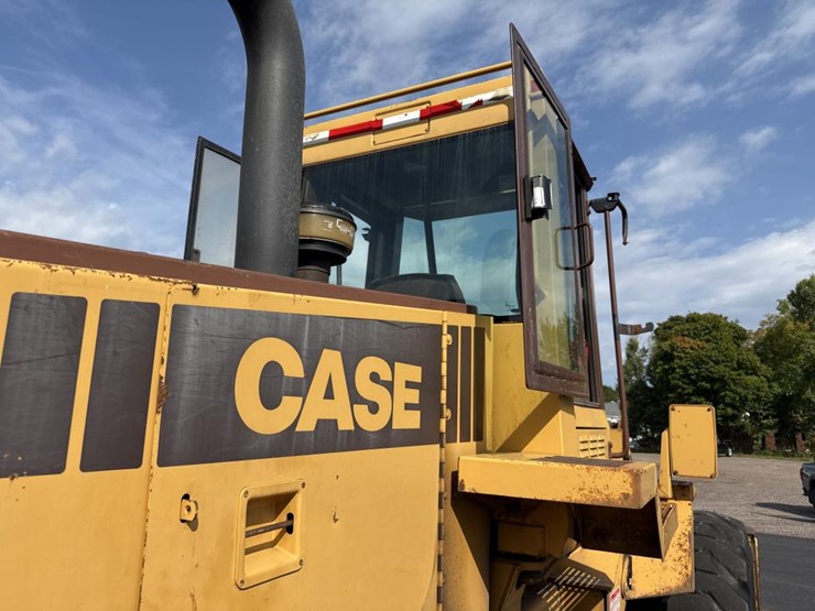 1990-case-621zf-image-13