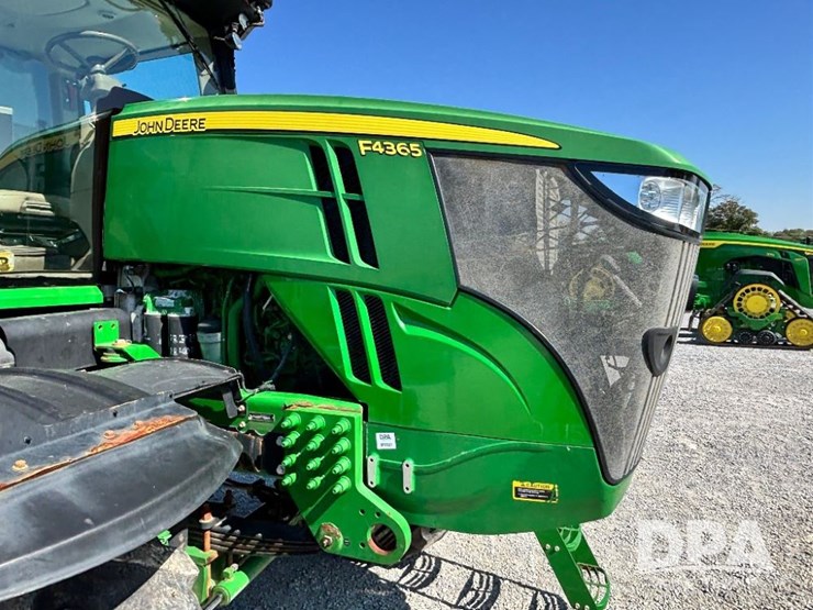 2019-john-deere-f4365-image-23