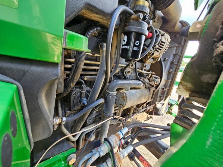 john-deere-4720-image-24