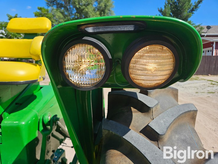 1969-john-deere-2520-image-19