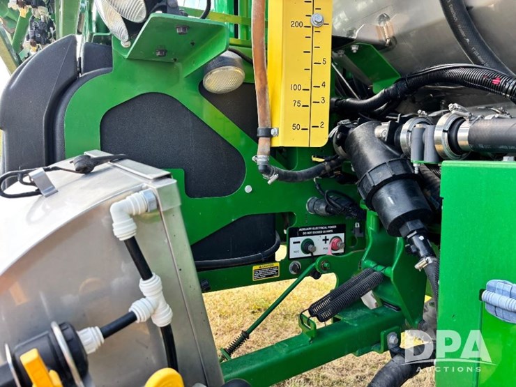 2019-john-deere-r4045-image-56
