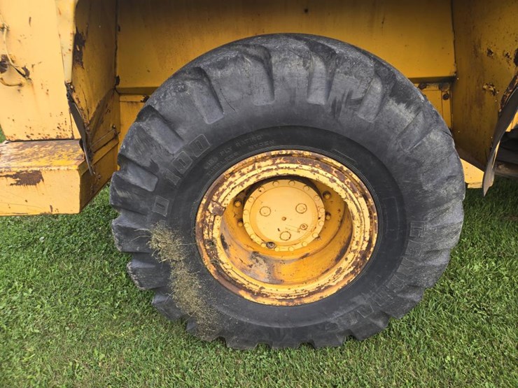 massey-ferguson-55c-image-46