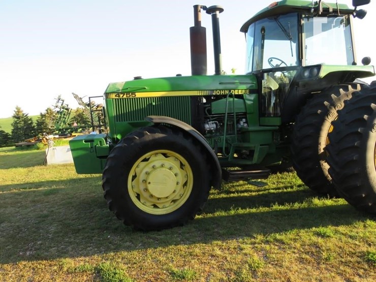 1989-john-deere-4755-image-16