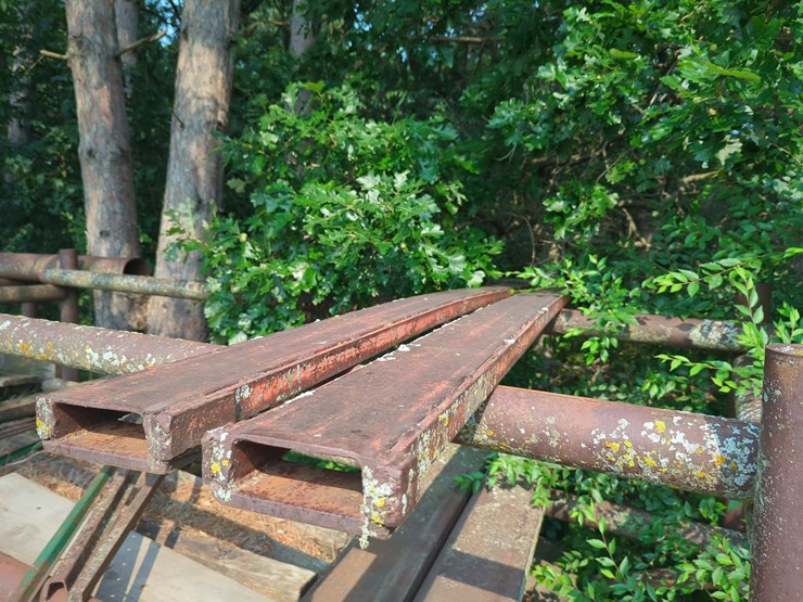 8'-long-x-6"-wide-pallet-forks-image-1