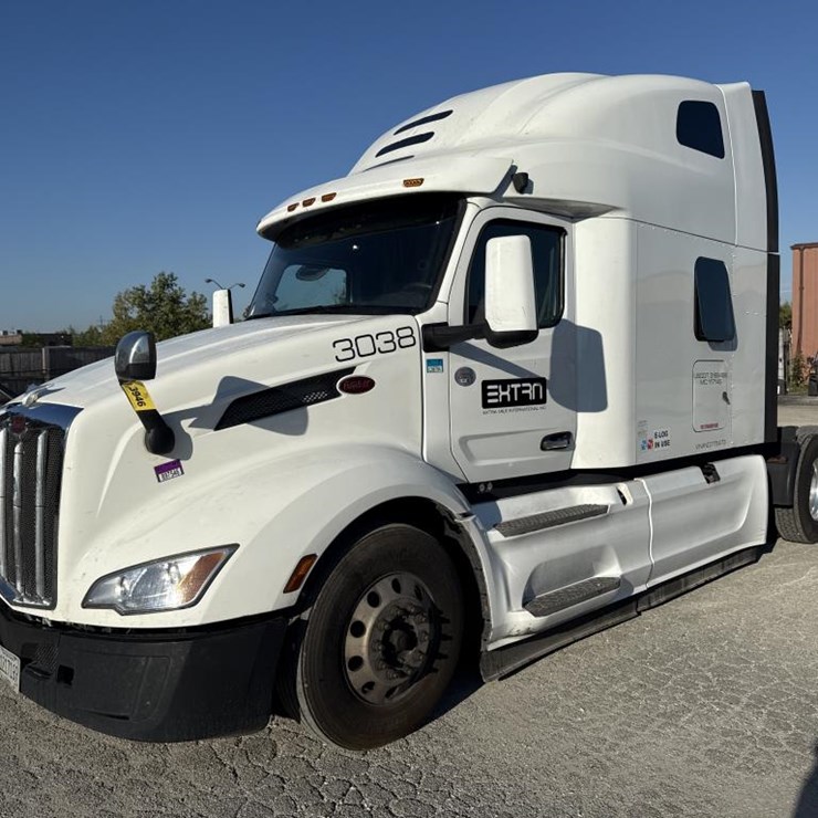 2022 PETERBILT 579
