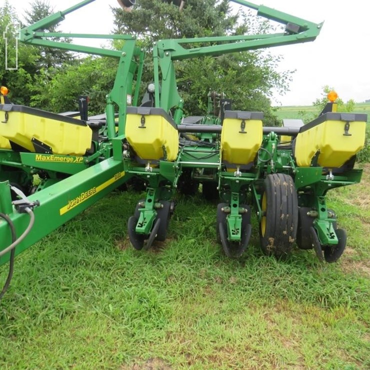 2008 JOHN DEERE 1760