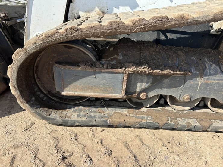2019-bobcat-t650-image-32
