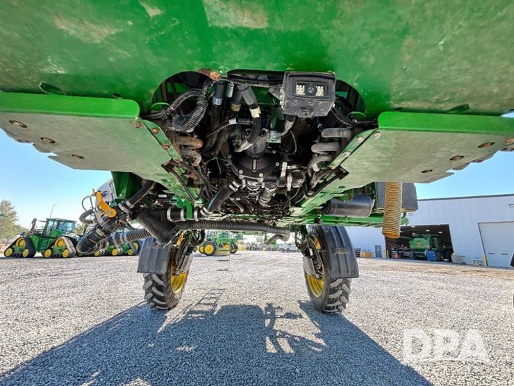 2014-john-deere-r4038-image-68