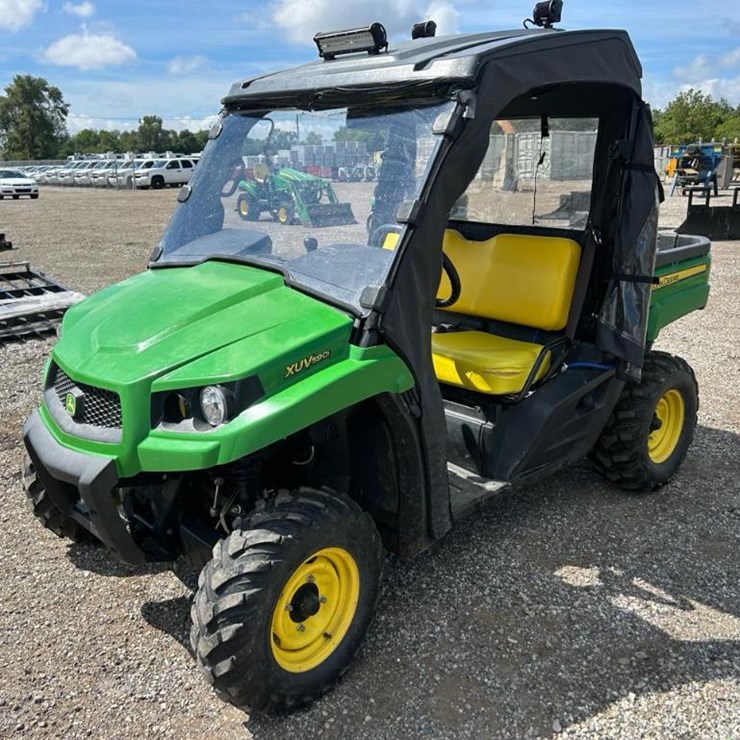 2016 JOHN DEERE GATOR