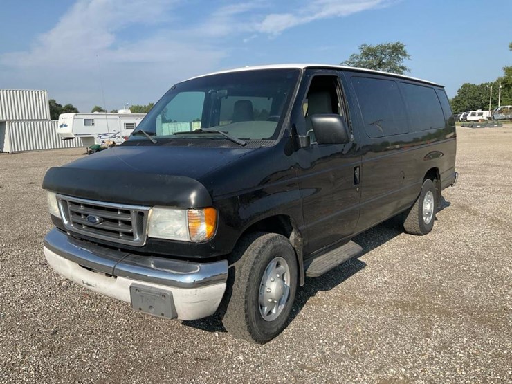 2000-ford-e350-image-1