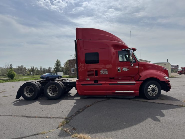 2014-international-prostar-image-6
