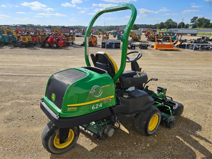 john-deere-2500e-image-11