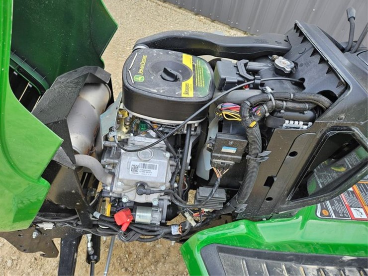 john-deere-x730-image-9