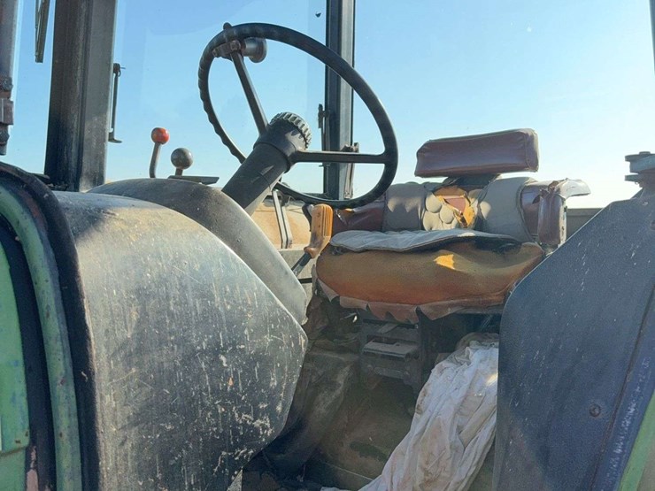 john-deere-4230-image-11