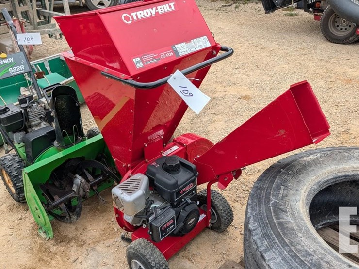 troy-bilt-chipper-image-1