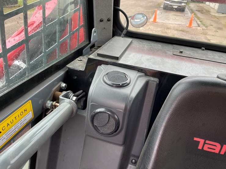 2020-takeuchi-tl10v2-image-42