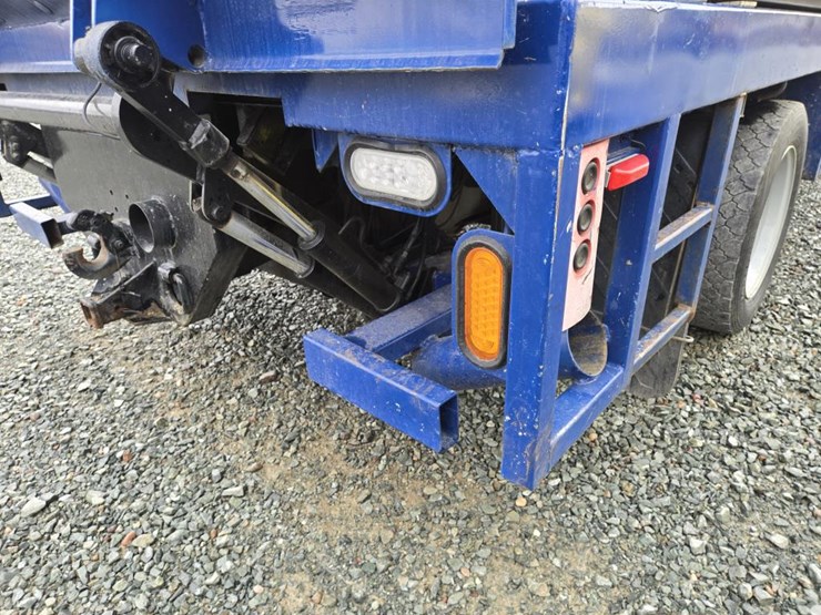 2009-ford-f550-image-48