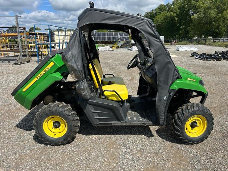 2016-john-deere-gator-image-8
