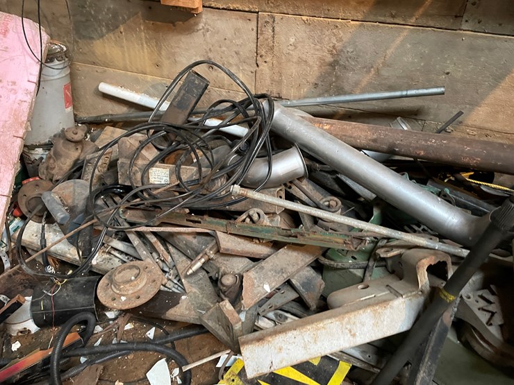 #7193-•-pile-of-various-metal-image-6