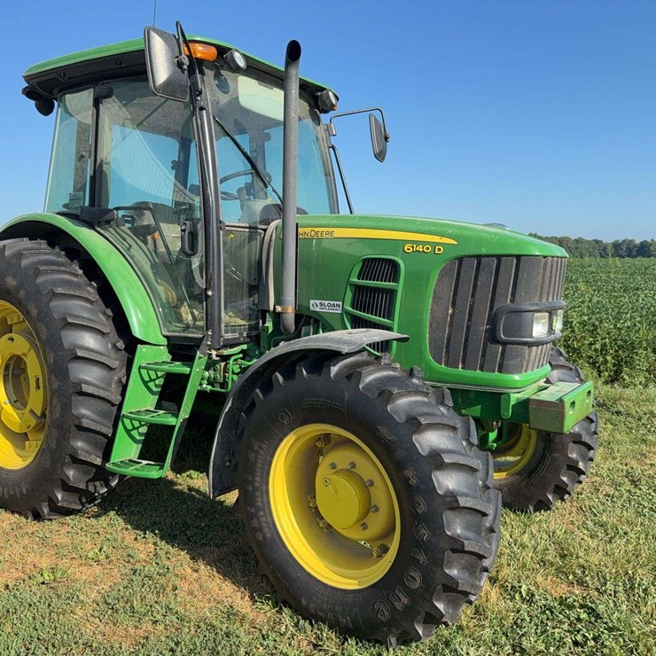 2011 JOHN DEERE D
