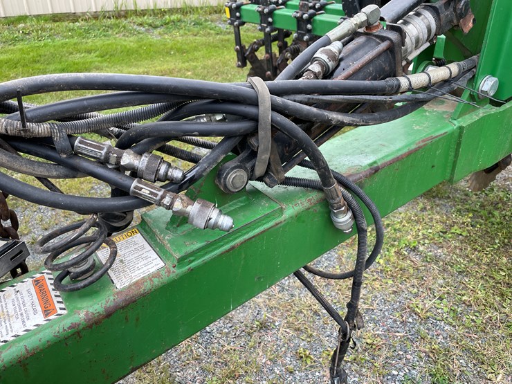 #7102-•-great-plains-grain-drill-no-till-drill-image-53