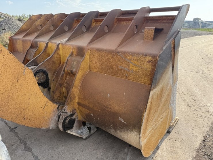 komatsu-wa600-image-54