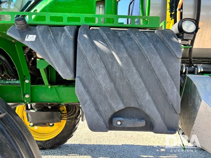 2014-john-deere-r4038-image-53
