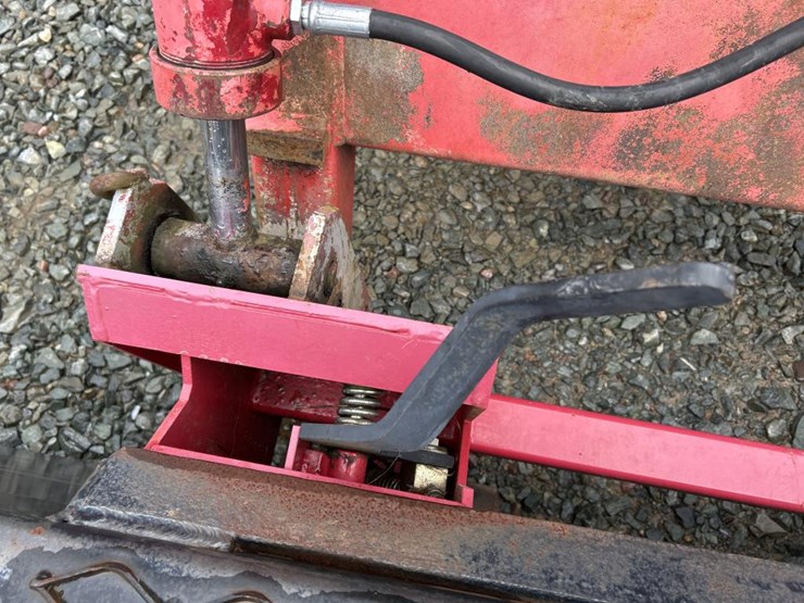 massey-ferguson-260-image-12