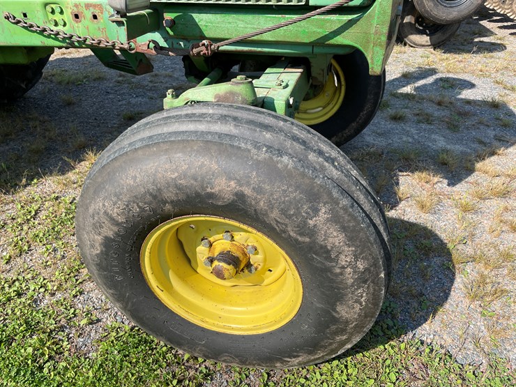 john-deere-4430-image-11