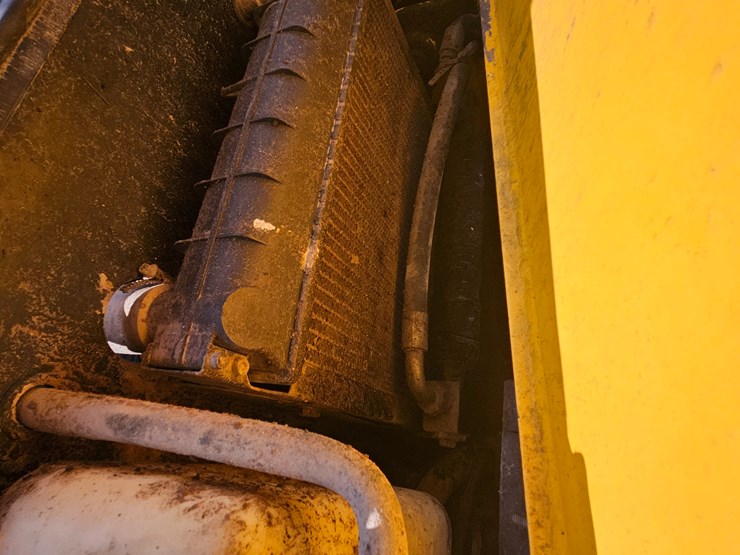 2001-jcb-520-image-31