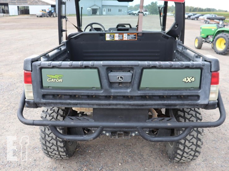 2019-john-deere-gator-xuv-835m-image-14