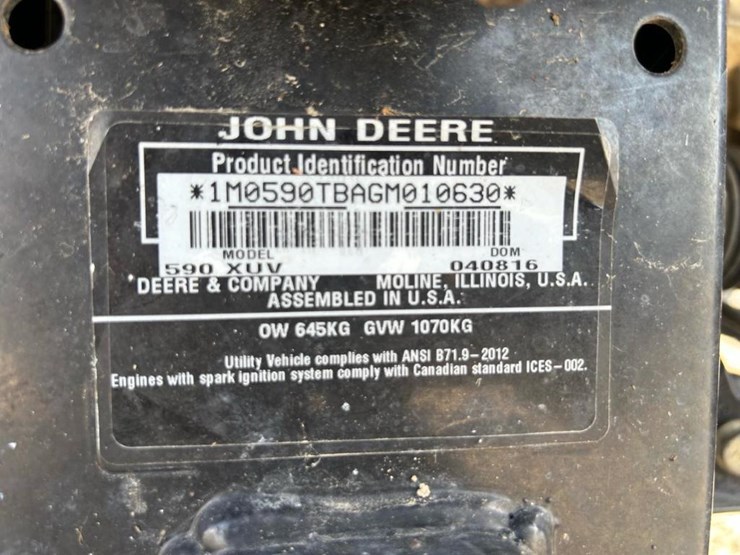 2016-john-deere-gator-image-2