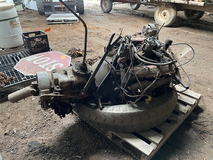 #7165-•-engine-and-transmission-image-2