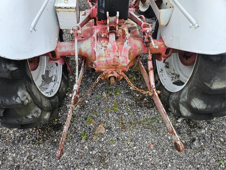 ford-tractor-image-12