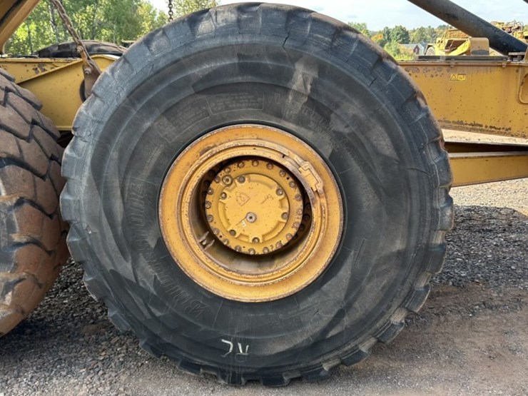 caterpillar-745-image-103