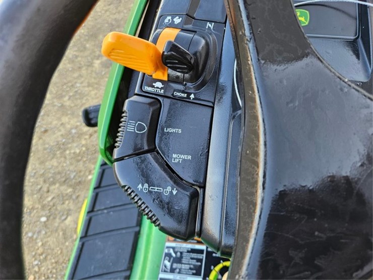 john-deere-x300-image-22