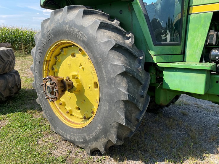 john-deere-4430-image-16