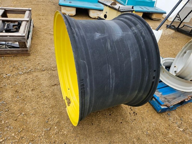 john-deere-28-image-5