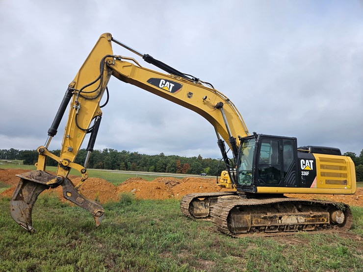 2017-caterpillar-336f-image-5