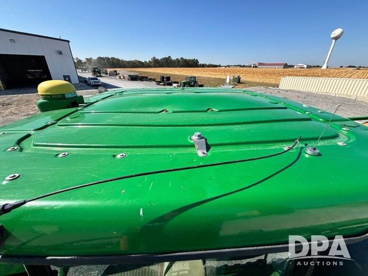 2017-john-deere-r4038-image-126