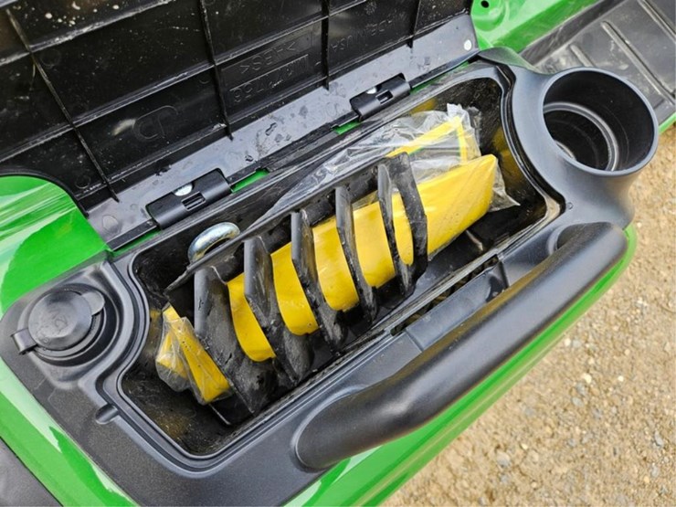 john-deere-x730-image-18
