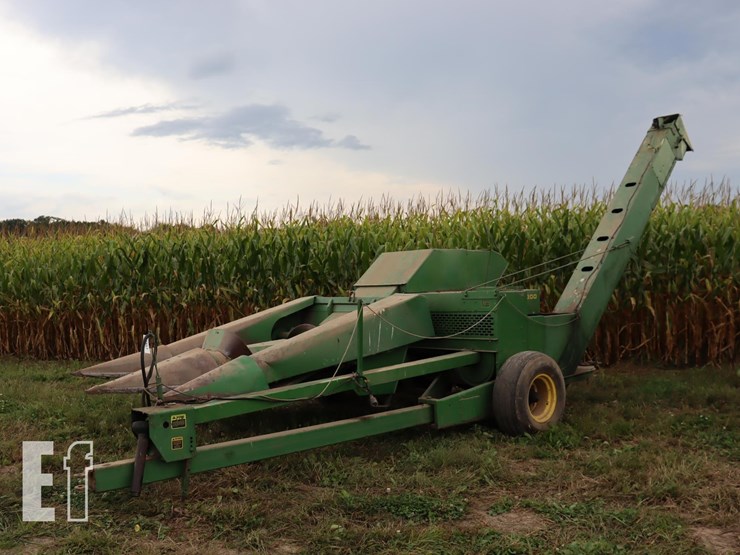 john-deere-334-image-3